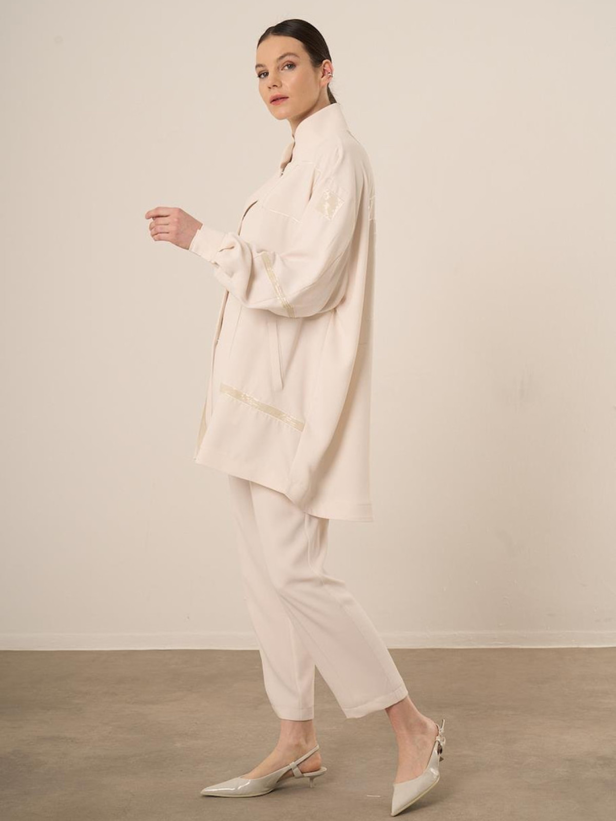 PAYET NAKIŞLI TAKIM-EKRU