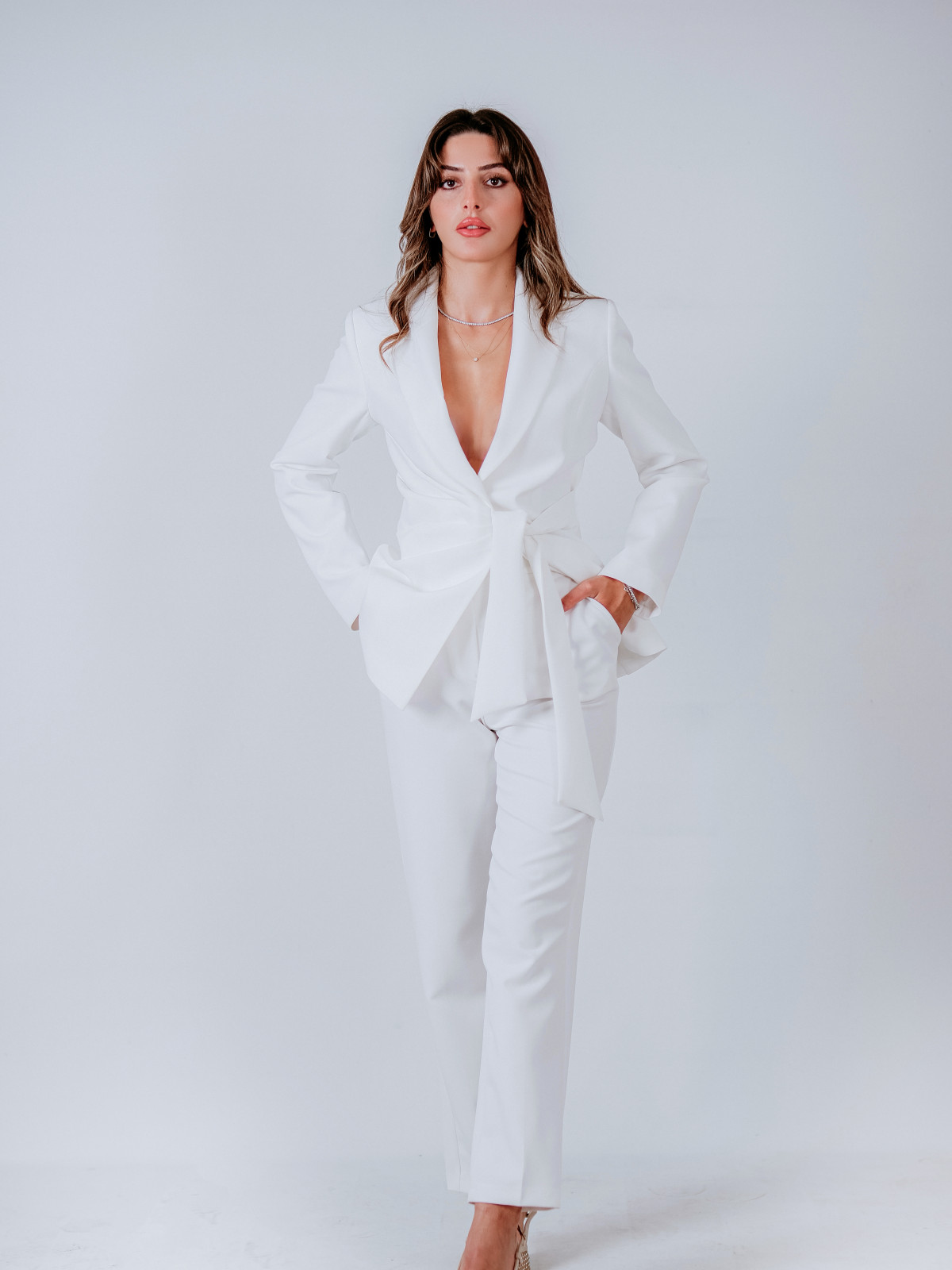 BAĞLAMALI TAKIM-BEYAZ